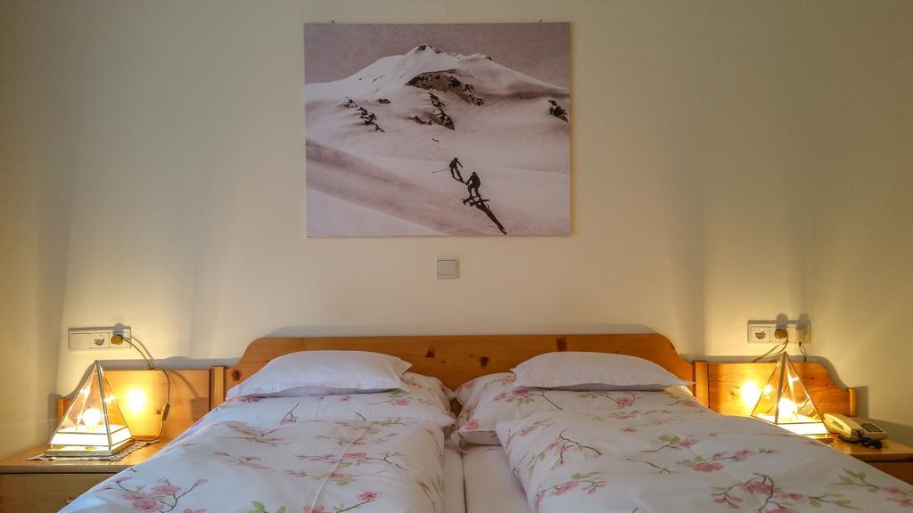 Pension Iris Lech am Arlberg Exteriör bild