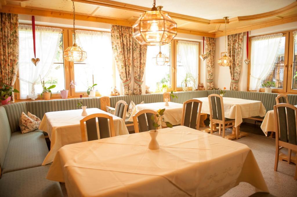 Pension Iris Lech am Arlberg Exteriör bild