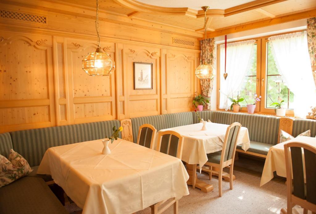Pension Iris Lech am Arlberg Exteriör bild